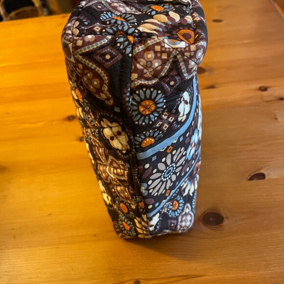 NWOT Vera Bradley Retro Floral Print Zip Close PVC Lined Quilted Cosmetic Case - Picture 12 of 12